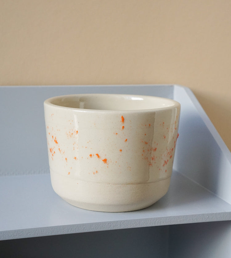 Becher Lys Cappuccino